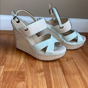 Chinese Laundry Mint Green Wedges